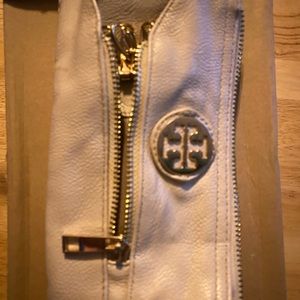 Vintage Tory Burch wristlet with Key holders